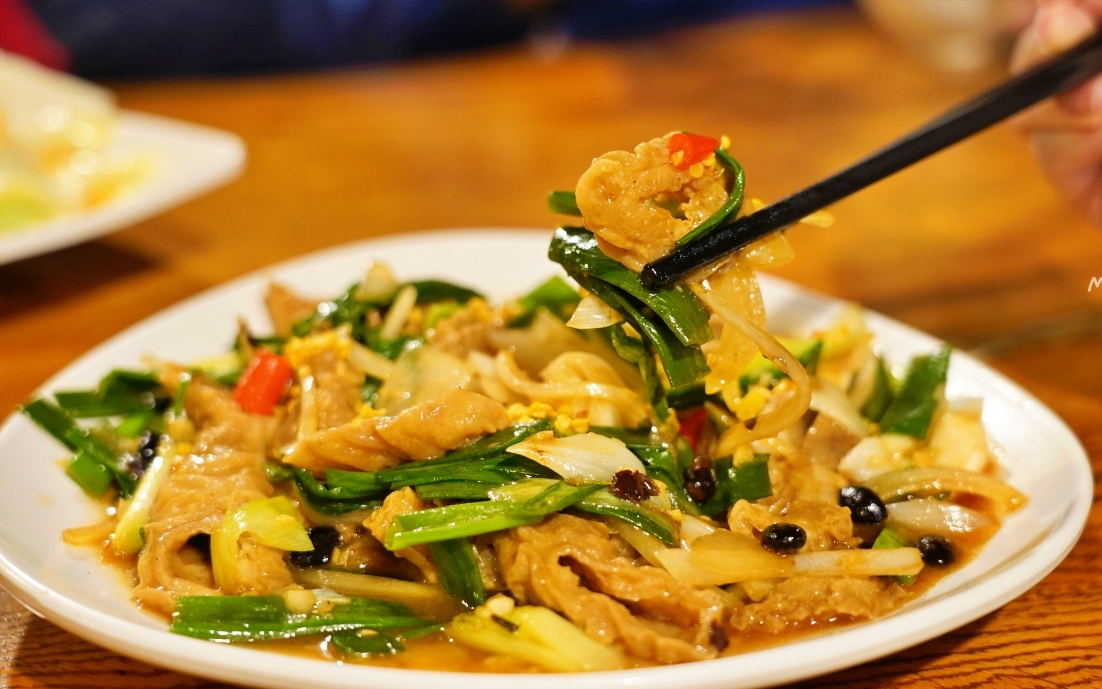 【宜蘭】 福哥石窯雞 礁溪總店｜超人氣 在地人都吃這家，肉質滑嫩多汁的石窯雞。