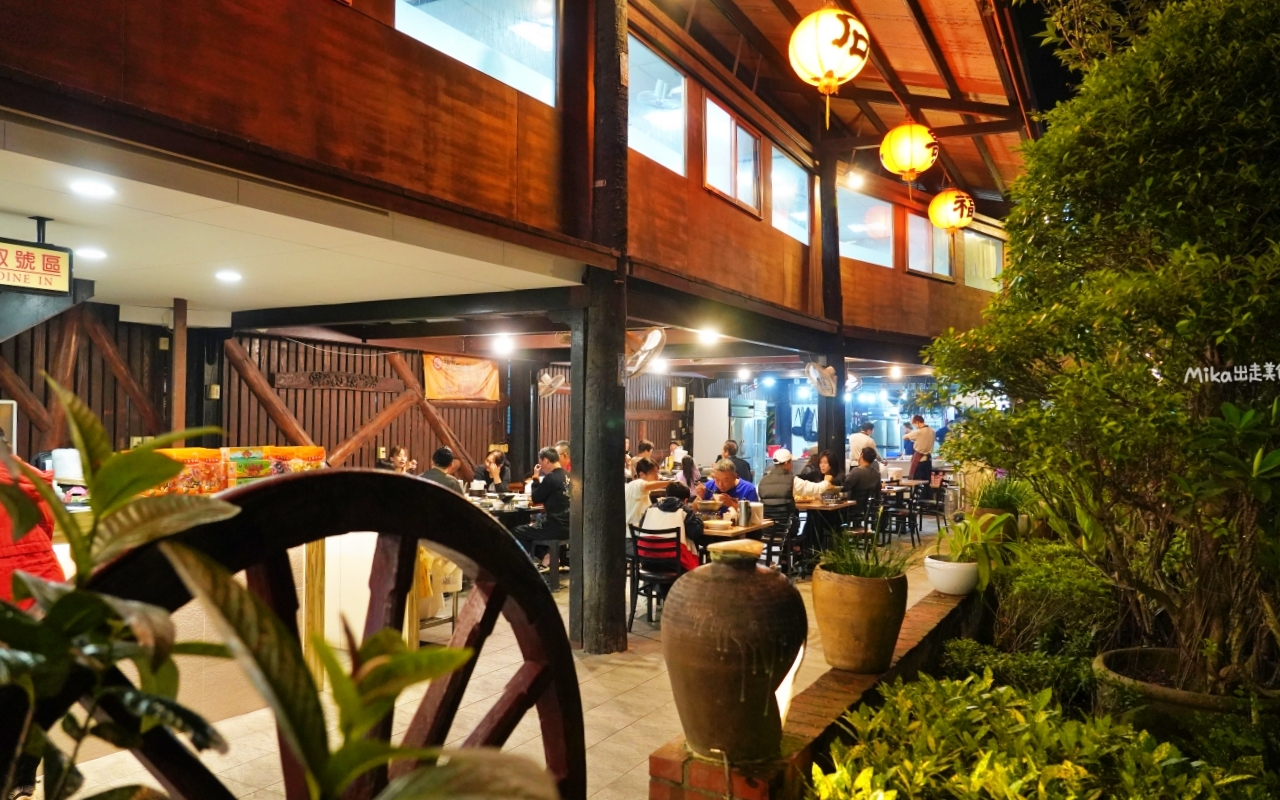 【宜蘭】 福哥石窯雞 礁溪總店｜超人氣 在地人都吃這家，肉質滑嫩多汁的石窯雞。