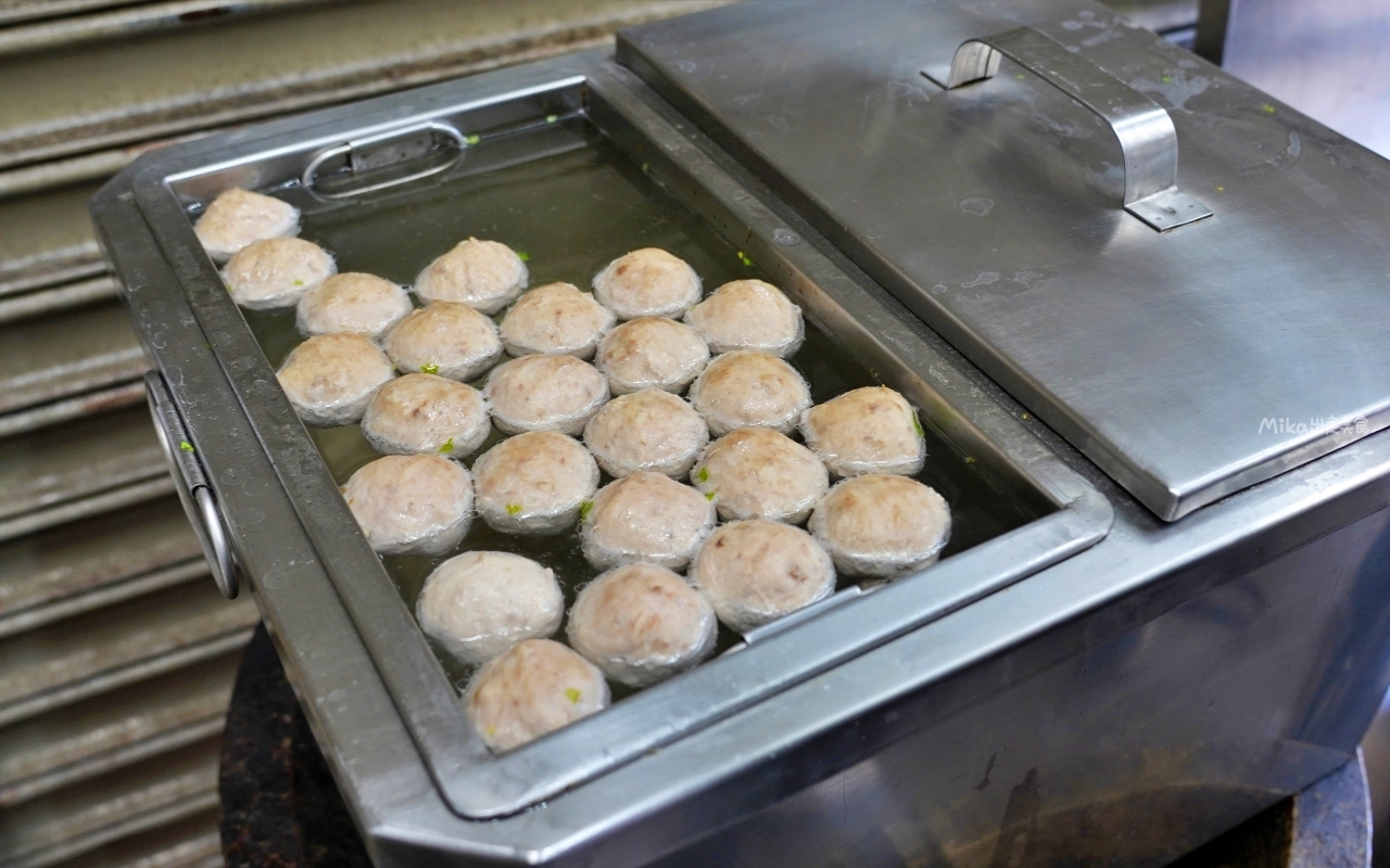 【苗栗】 頭份 圓光排肉餐盒｜在地超人氣 陪伴頭份人的66年客運站便當，只賣一種口味一賣就一甲子，正老店吃這家。