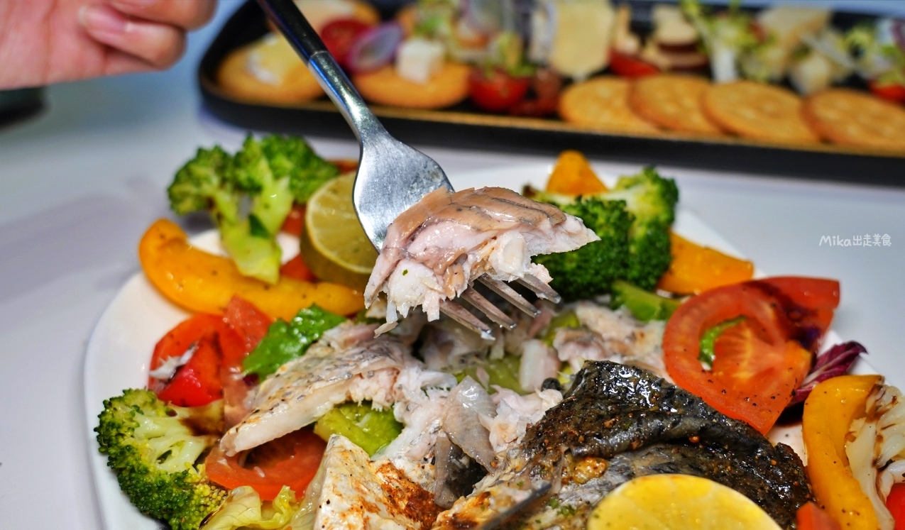 【台北】 松山區 SMEXY音樂餐廳｜近捷運中山國中站 商辦大樓內 現場Live Band駐唱，擁有250坪五星級包場空間，提供浪漫歐式料理的音樂餐酒館。