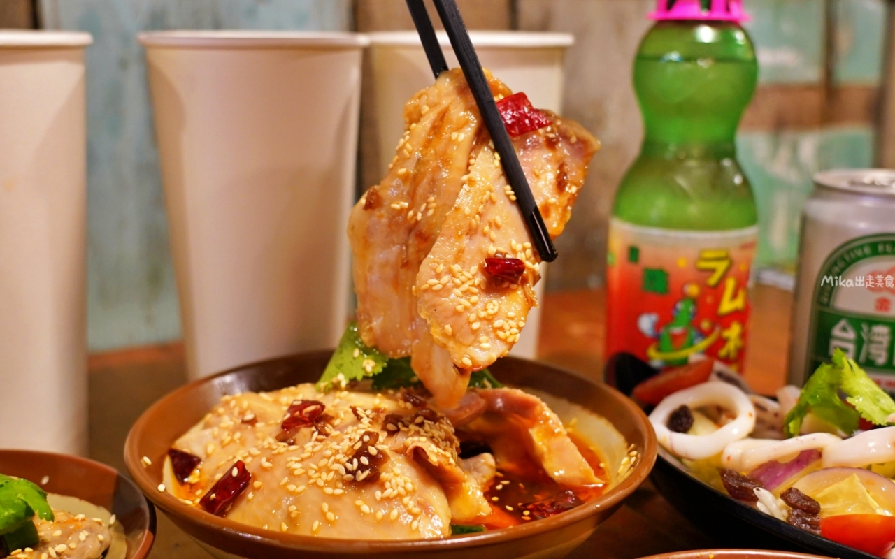 【桃園】薑太宮 市井小火鍋 桃園楊梅店｜平價小火鍋就能吃到起司瀑布流火鍋雞，1鍋2吃很超值，先吃炒雞，再吃火鍋，還有滿滿的起司任你吃。