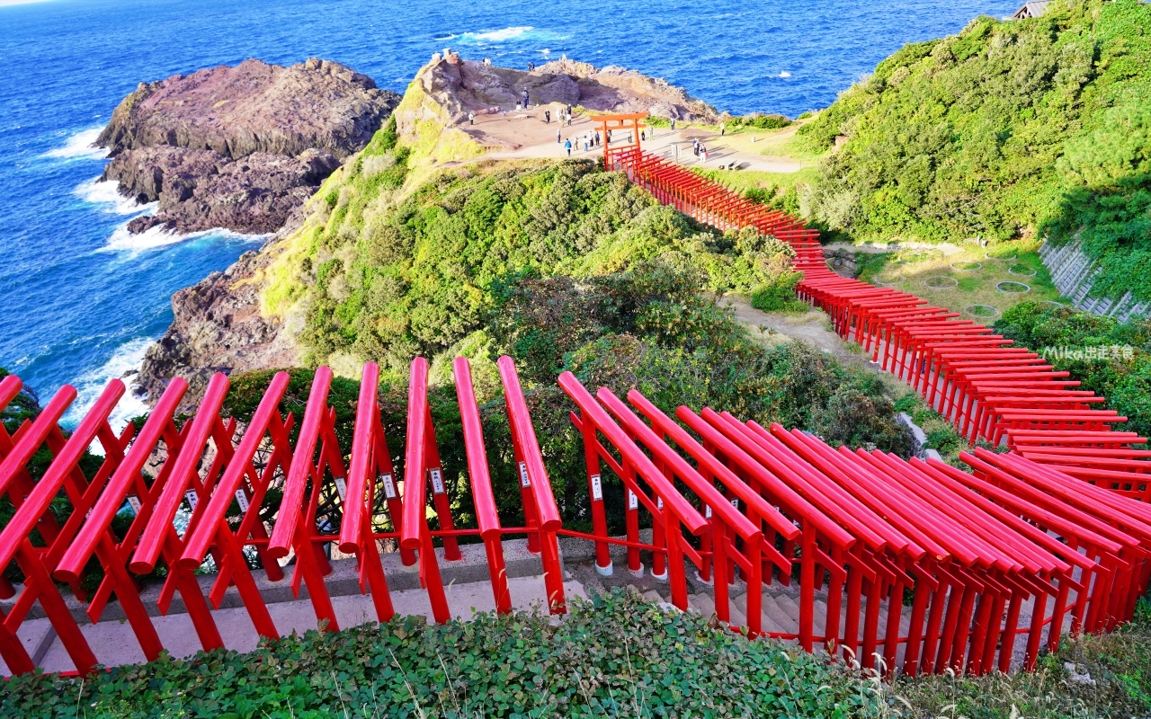 【日本】 山口 元乃隅神社｜日本絕景神社之一，123 座紅色的鳥居綿延至海邊，依山傍海很是壯觀。