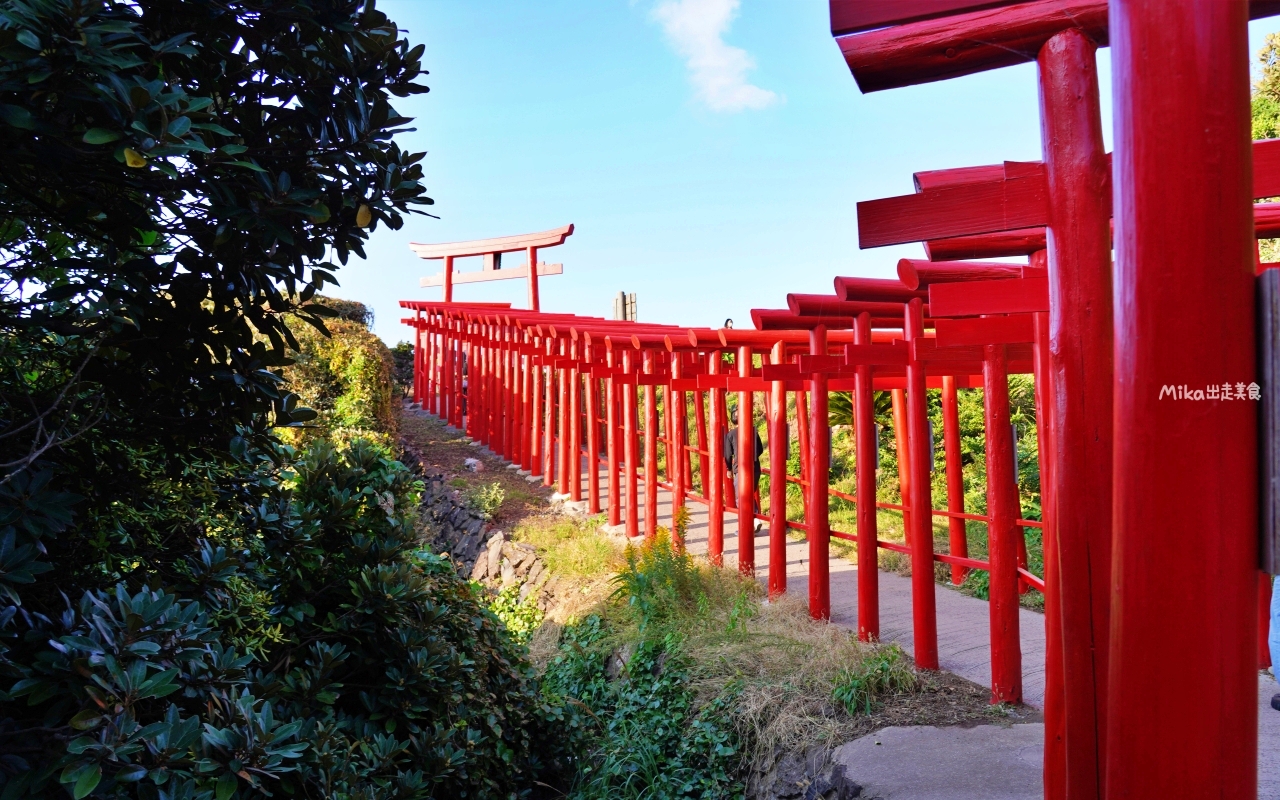 【日本】 山口 元乃隅神社｜日本絕景神社之一，123 座紅色的鳥居綿延至海邊，依山傍海很是壯觀。