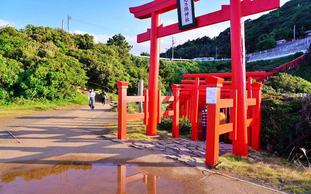 【日本】 山口 元乃隅神社｜日本絕景神社之一，123 座紅色的鳥居綿延至海邊，依山傍海很是壯觀。