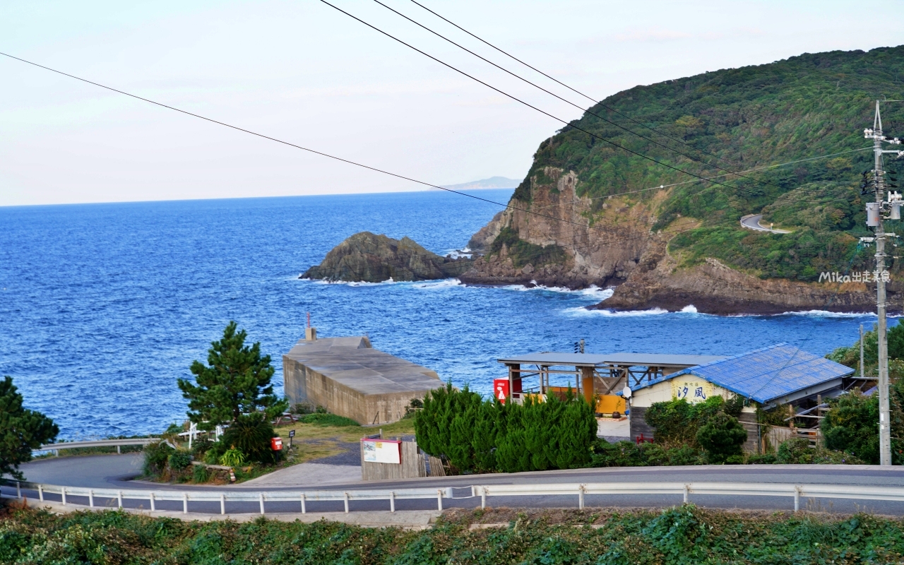 【日本】 山口 元乃隅神社｜日本絕景神社之一，123 座紅色的鳥居綿延至海邊，依山傍海很是壯觀。