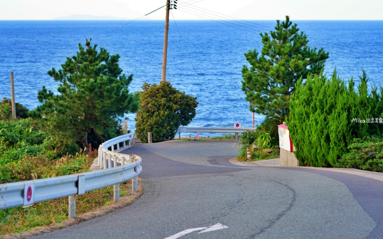 【日本】 山口 元乃隅神社｜日本絕景神社之一，123 座紅色的鳥居綿延至海邊，依山傍海很是壯觀。
