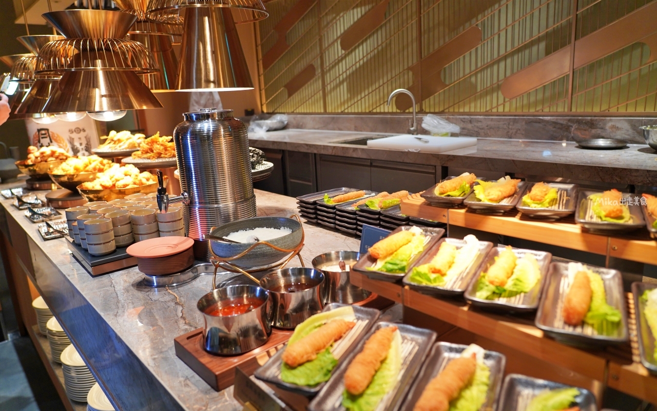 【桃園】 南崁 島語 桃園台茂店｜桃園新開幕 全台最難訂餐酒Buffet，獨創的「一島檯一餐酒」，9大島檯 現做料理，必吃攻略/價格/訂位 不藏私，這篇都有。