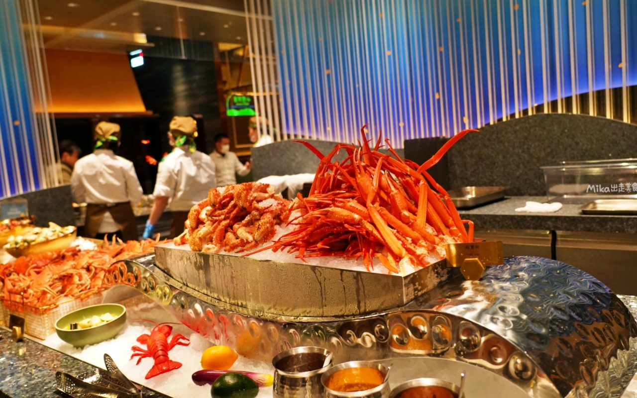 【桃園】 南崁 島語 桃園台茂店｜桃園新開幕 全台最難訂餐酒Buffet，獨創的「一島檯一餐酒」，9大島檯 現做料理，必吃攻略/價格/訂位 不藏私，這篇都有。