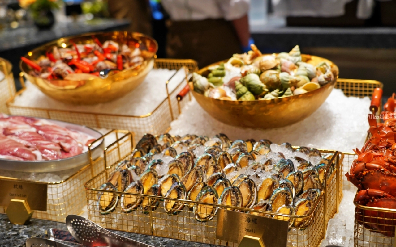 【桃園】 南崁 島語 桃園台茂店｜桃園新開幕 全台最難訂餐酒Buffet，獨創的「一島檯一餐酒」，9大島檯 現做料理，必吃攻略/價格/訂位 不藏私，這篇都有。