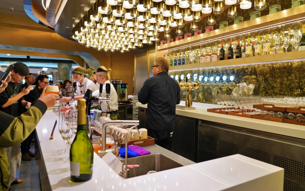 【桃園】 南崁 島語 桃園台茂店｜桃園新開幕 全台最難訂餐酒Buffet，獨創的「一島檯一餐酒」，9大島檯 現做料理，必吃攻略/價格/訂位 不藏私，這篇都有。