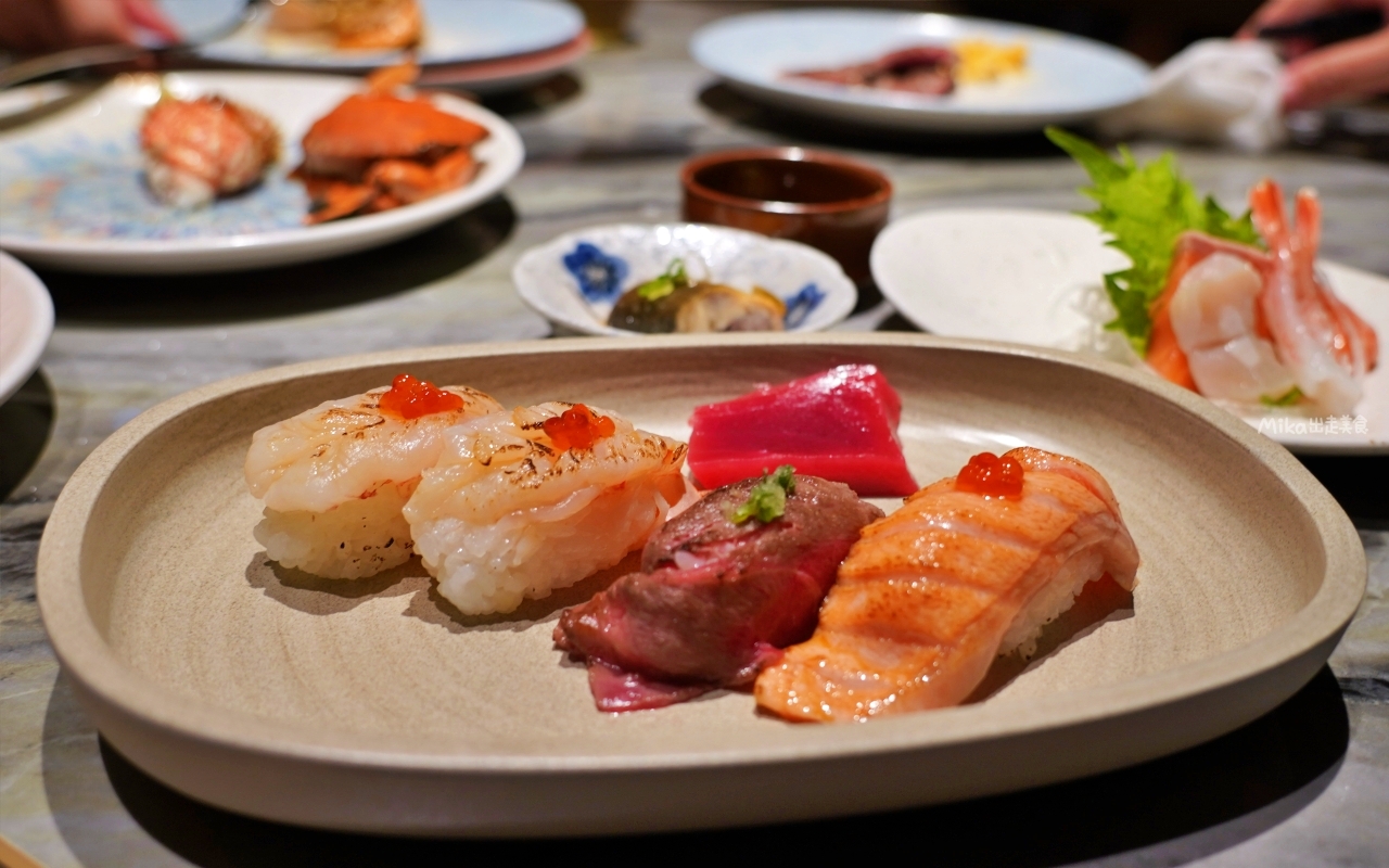 【桃園】 南崁 島語 桃園台茂店｜桃園新開幕 全台最難訂餐酒Buffet，獨創的「一島檯一餐酒」，9大島檯 現做料理，必吃攻略/價格/訂位 不藏私，這篇都有。