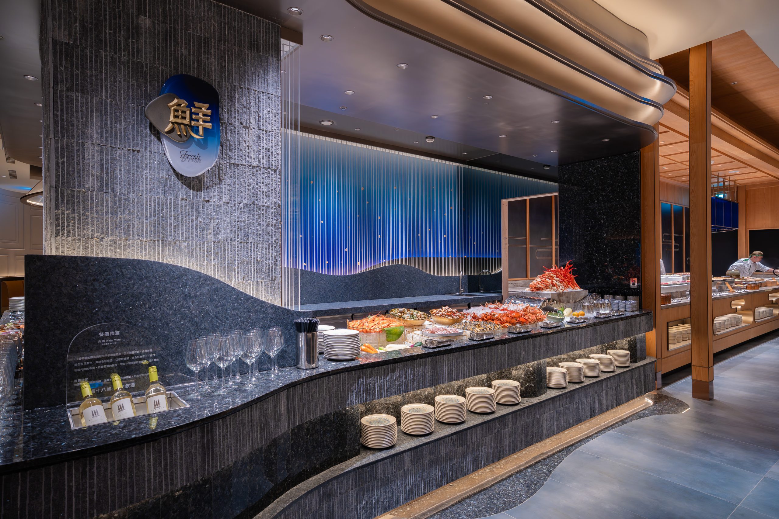 【桃園】 南崁 島語 桃園台茂店｜桃園新開幕 全台最難訂餐酒Buffet，獨創的「一島檯一餐酒」，9大島檯 現做料理，必吃攻略/價格/訂位 不藏私，這篇都有。