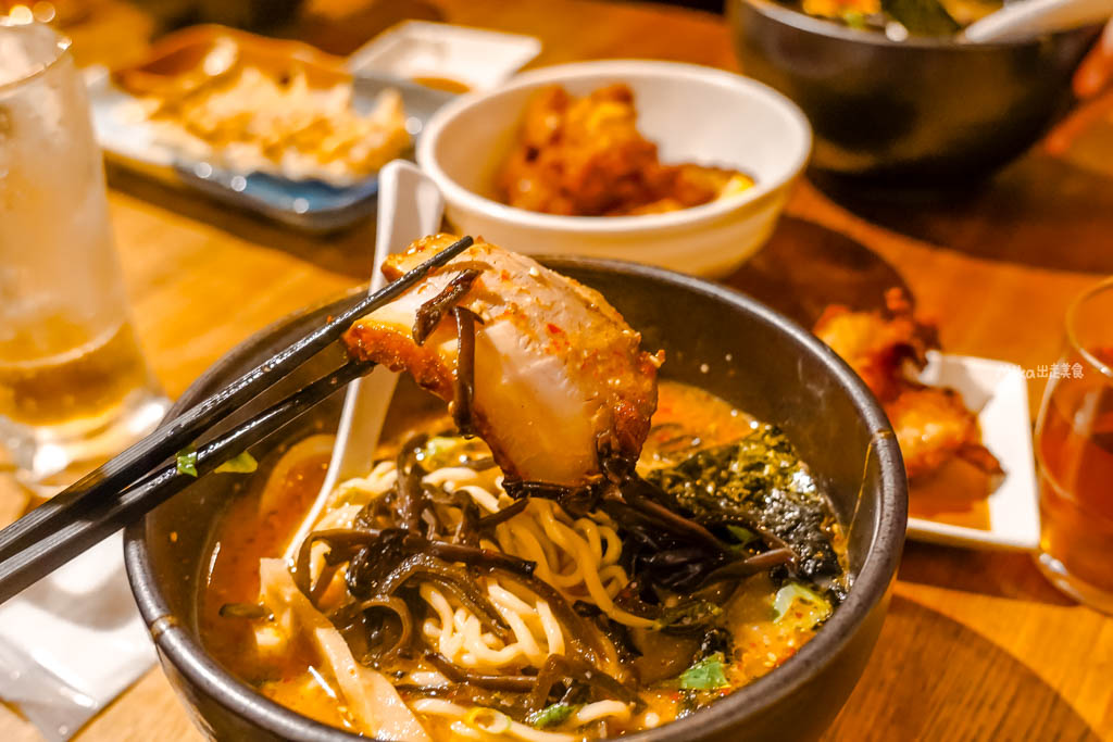 【日本】鳥取市 牛骨ごっつおらーめん 鳥取店|鳥取必吃牛骨拉麵,每日限量供應100碗!亀梨和也 吃過的人氣名店。 【日本】鳥取市 牛骨ごっつおらーめん 鳥取店|鳥取必吃牛骨拉麵,每日限量供應100碗!亀梨和也 吃過的人氣名店。