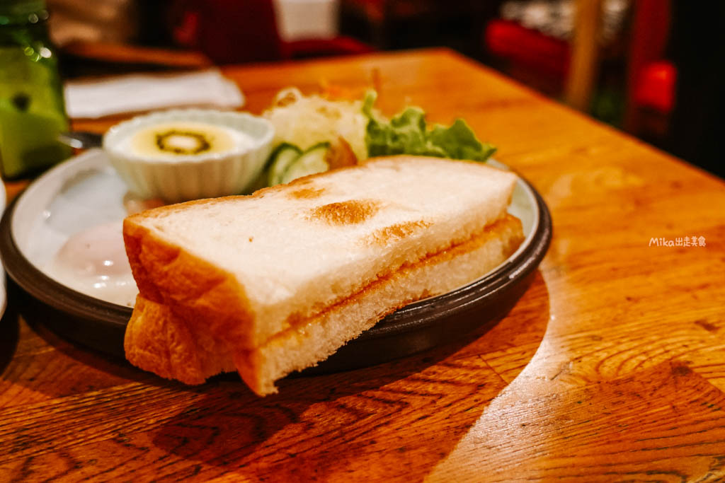 【日本】鳥取市 Chaplin Cafe(チャップリン喫茶)|鳥取站周邊 昭和時期 懷舊老字號喫茶店,早餐+咖啡竟然只要600日圓!早餐、咖哩飯、聖代都很推。 【日本】鳥取市 Chaplin Cafe(チャップリン喫茶)|鳥取站周邊 昭和時期 懷舊老字號喫茶店,早餐+咖啡竟然只要600日圓!早餐、咖哩飯、聖代都很推。