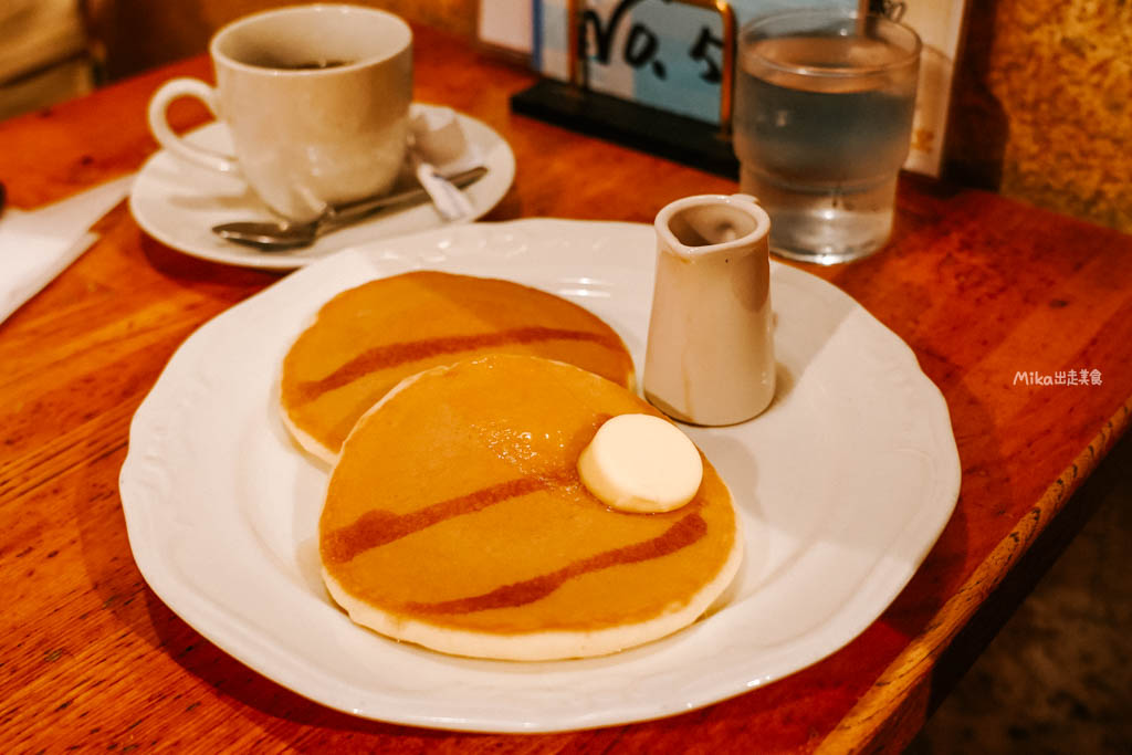 【日本】鳥取市 Chaplin Cafe(チャップリン喫茶)|鳥取站周邊 昭和時期 懷舊老字號喫茶店,早餐+咖啡竟然只要600日圓!早餐、咖哩飯、聖代都很推。 【日本】鳥取市 Chaplin Cafe(チャップリン喫茶)|鳥取站周邊 昭和時期 懷舊老字號喫茶店,早餐+咖啡竟然只要600日圓!早餐、咖哩飯、聖代都很推。