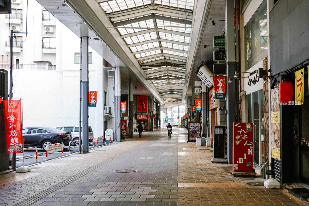 【日本】鳥取市 Chaplin Cafe(チャップリン喫茶)|鳥取站周邊 昭和時期 懷舊老字號喫茶店,早餐+咖啡竟然只要600日圓!早餐、咖哩飯、聖代都很推。 【日本】鳥取市 Chaplin Cafe(チャップリン喫茶)|鳥取站周邊 昭和時期 懷舊老字號喫茶店,早餐+咖啡竟然只要600日圓!早餐、咖哩飯、聖代都很推。