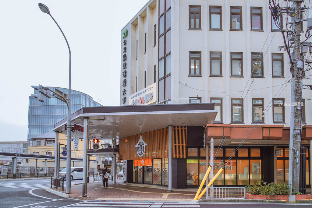 【日本】 鳥取市 ふるさと物産館|鳥取市 國際旅遊產品中心,鳥取必買伴手禮一次到齊,還有過年福袋、鳥取限定商品,以及這裡才有的木製神社立架扭蛋機。 【日本】 鳥取市 ふるさと物産館|鳥取市 國際旅遊產品中心,鳥取必買伴手禮一次到齊,還有過年福袋、鳥取限定商品,以及這裡才有的木製神社立架扭蛋機。