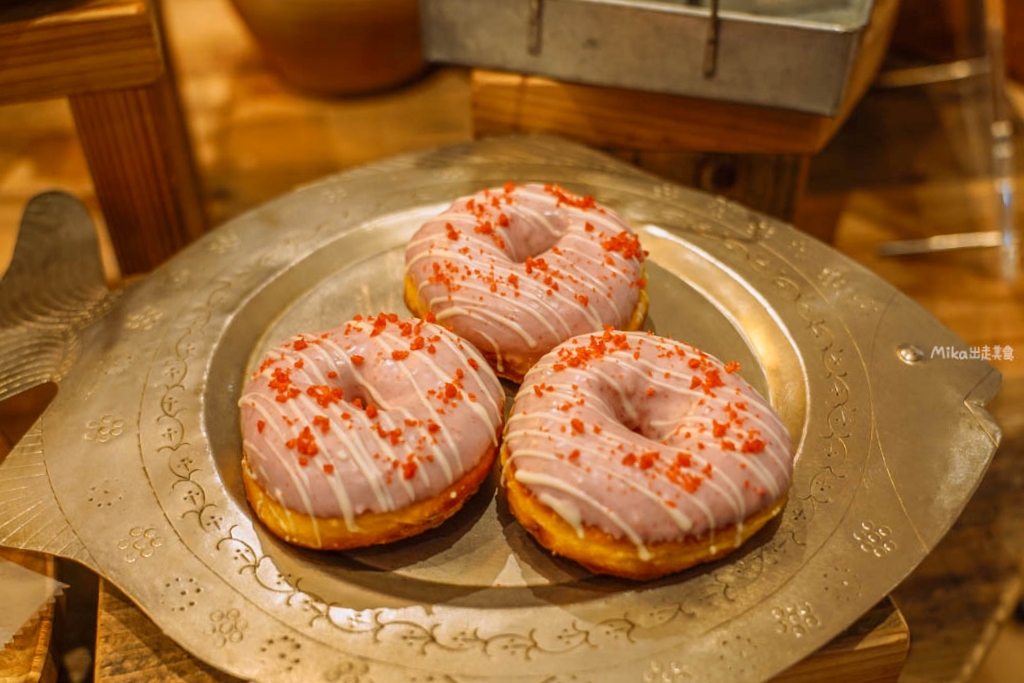 【日本】鳥取市 TRUFFLE DONUT(トリュフドーナツ)丸由鳥取總店|來自鳥取 必吃人氣生甜甜圈品牌,鬆軟有嚼勁,多種創意口味選擇。 【日本】鳥取市 TRUFFLE DONUT(トリュフドーナツ)丸由鳥取總店|來自鳥取 必吃人氣生甜甜圈品牌,鬆軟有嚼勁,多種創意口味選擇。