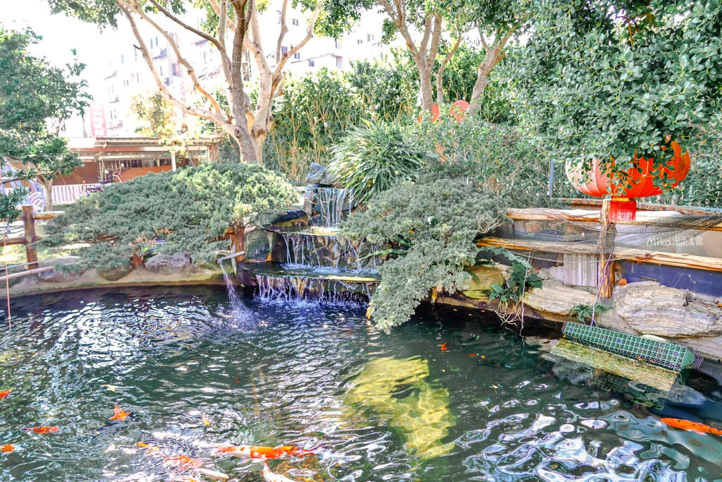 【桃園】 觀音 大鼎庭園餐廳|平價大份量,附有免費停車場跟庭園造景,內用提供雞油拌飯吃到飽。 【桃園】 觀音 大鼎庭園餐廳|平價大份量,附有免費停車場跟庭園造景,內用提供雞油拌飯吃到飽。