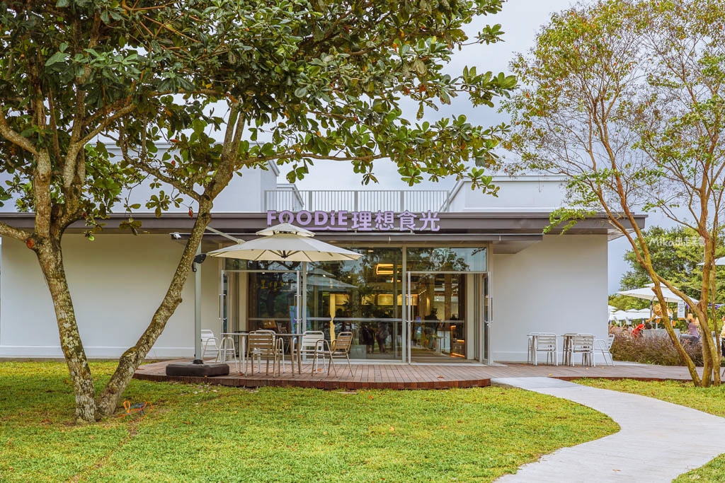 【花蓮】 理想PAARK水岸生活｜花蓮最新景點 公路旁全台最美星巴克、7-11在這裡！還有落羽松祕境遊湖、湖光水岸旁的音樂市集，湖光有景，水岸有聲。