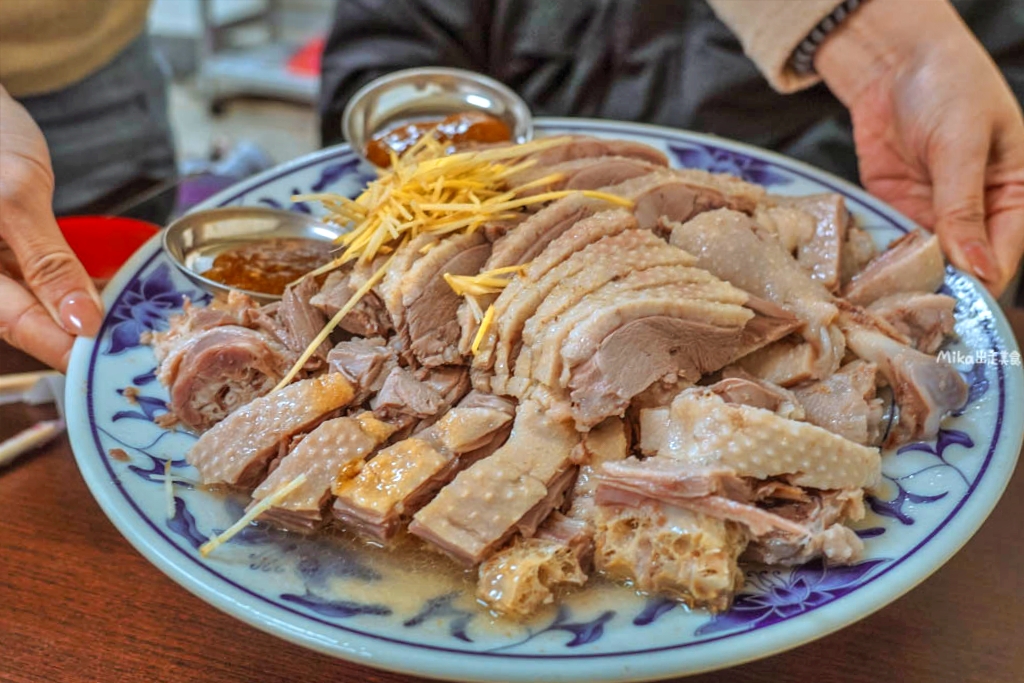 【苗栗】 苑裡 社苓鵝肉店|巷弄間 在地人才知道的私房鵝肉店!不僅鵝肉好吃,熱炒更是一絕,最愛炒骨仔肉。 【苗栗】 苑裡 社苓鵝肉店|巷弄間 在地人才知道的私房鵝肉店!不僅鵝肉好吃,熱炒更是一絕,最愛炒骨仔肉。