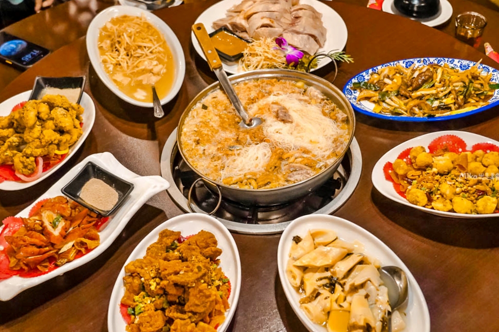 【桃園】 觀音 大鼎庭園餐廳|平價大份量,附有免費停車場跟庭園造景,內用提供雞油拌飯吃到飽。 【桃園】 觀音 大鼎庭園餐廳|平價大份量,附有免費停車場跟庭園造景,內用提供雞油拌飯吃到飽。