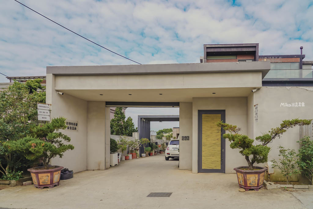 【桃園】 全村的希望 麵包工廠|田園豪宅裡面竟然是麵包工廠!?有古董收藏還有現烤歐式麵包以及簡餐咖啡可以點。 【桃園】 全村的希望 麵包工廠|田園豪宅裡面竟然是麵包工廠!?有古董收藏還有現烤歐式麵包以及簡餐咖啡可以點。