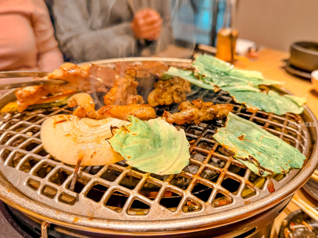 【日本】 鳥取市 焼肉牛王 鳥取駅北口店|鳥取縣內首間提供 高品質A5等級 鳥取和牛「萬葉牛生肉料理」燒肉店,提供豐富的肉壽司、和牛燒肉套餐及單點。 【日本】 鳥取市 焼肉牛王 鳥取駅北口店|鳥取縣內首間提供 高品質A5等級 鳥取和牛「萬葉牛生肉料理」燒肉店,提供豐富的肉壽司、和牛燒肉套餐及單點。