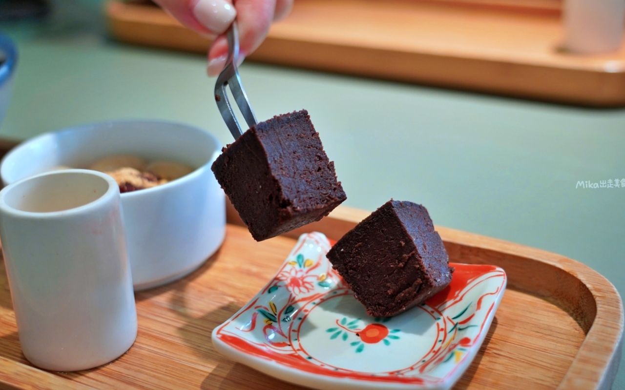 【宜蘭】冬山 飛魚食染-鹽滷豆花專賣店｜在地人氣 日式文青豆花店，傳統鹽滷豆花搭配日式擺盤，既美觀也美味。