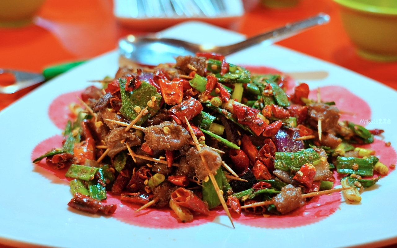 【宜蘭】冬山 阿源快炒桶仔雞 (不定時公休)|在地人才知道的低調私房熱炒店,桶仔雞、舞動中卷等….每一道都好厲害。 【宜蘭】冬山 阿源快炒桶仔雞 (不定時公休)|在地人才知道的低調私房熱炒店,桶仔雞、舞動中卷等….每一道都好厲害。