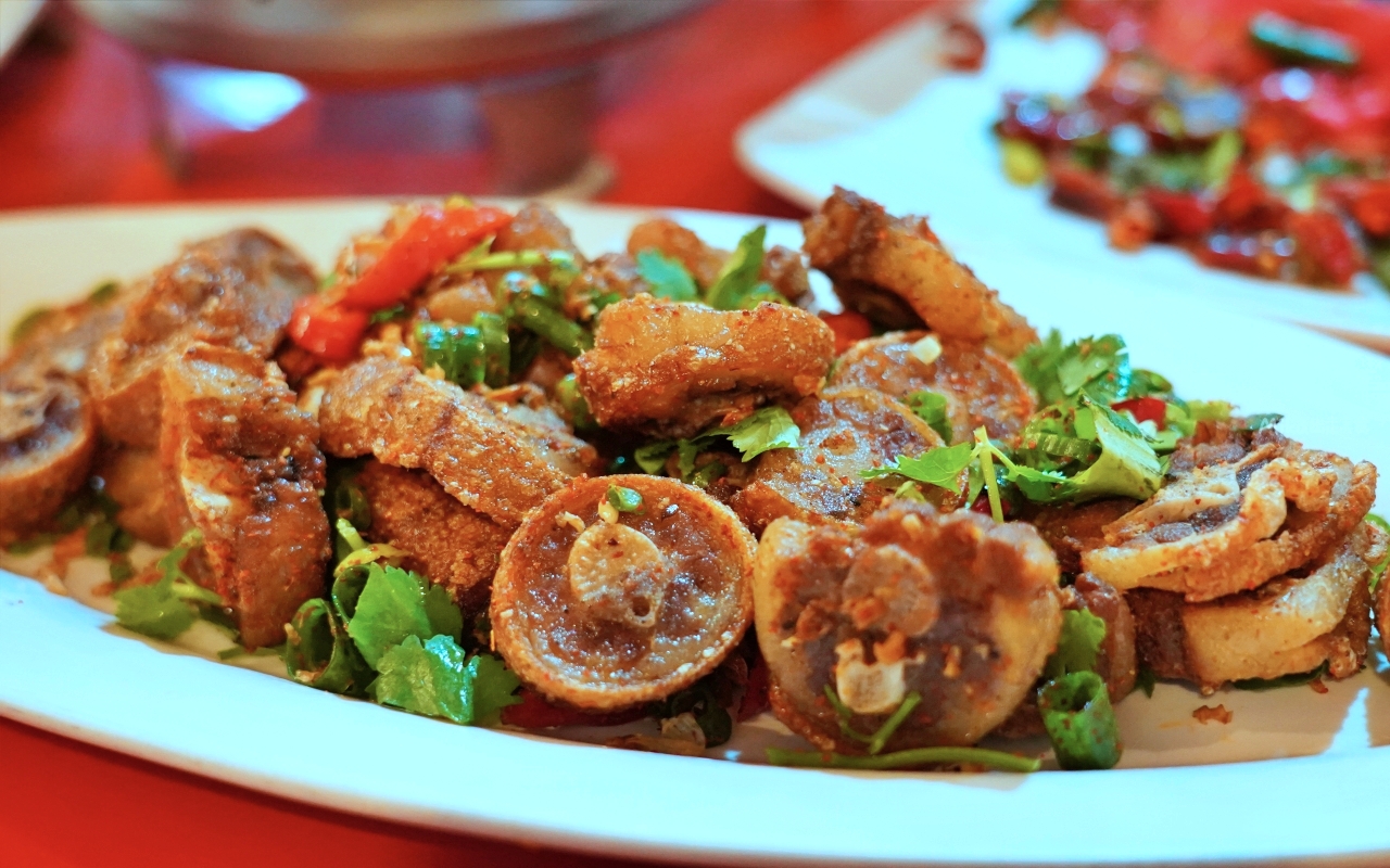 【宜蘭】冬山 阿源快炒桶仔雞 (不定時公休)|在地人才知道的低調私房熱炒店,桶仔雞、舞動中卷等….每一道都好厲害。 【宜蘭】冬山 阿源快炒桶仔雞 (不定時公休)|在地人才知道的低調私房熱炒店,桶仔雞、舞動中卷等….每一道都好厲害。