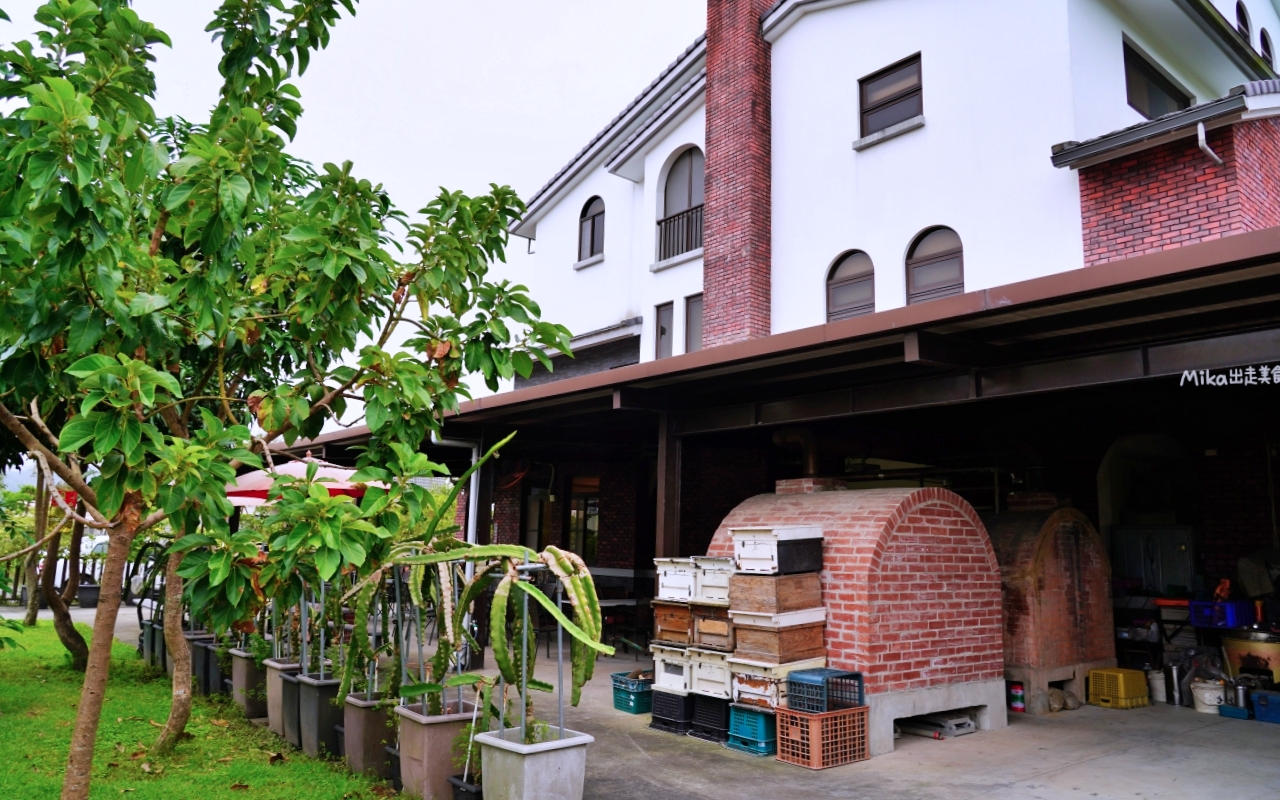 【宜蘭】員山 鄉村風味｜鄉間田園裡的窯烤披薩，脆皮香酥窯烤德國豬腳也很推薦。