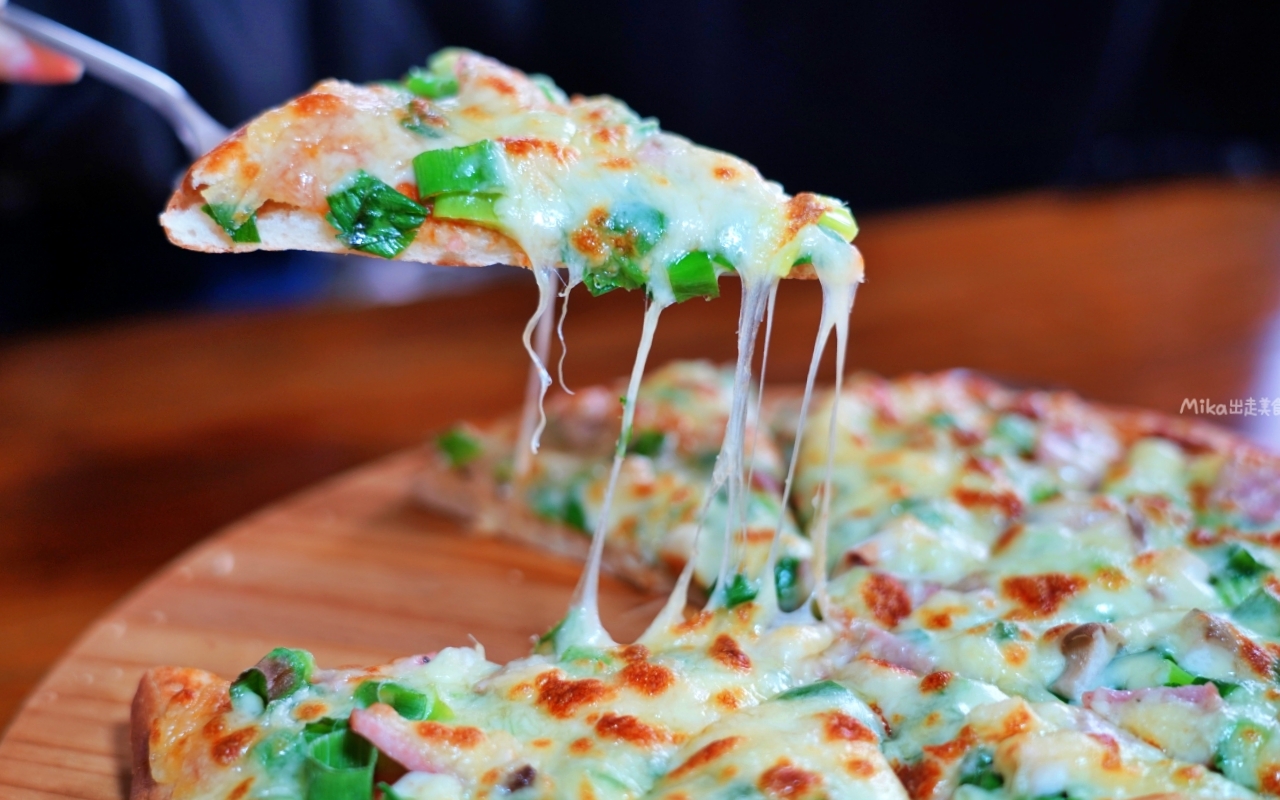 【宜蘭】員山 鄉村風味｜鄉間田園裡的窯烤披薩，脆皮香酥窯烤德國豬腳也很推薦。