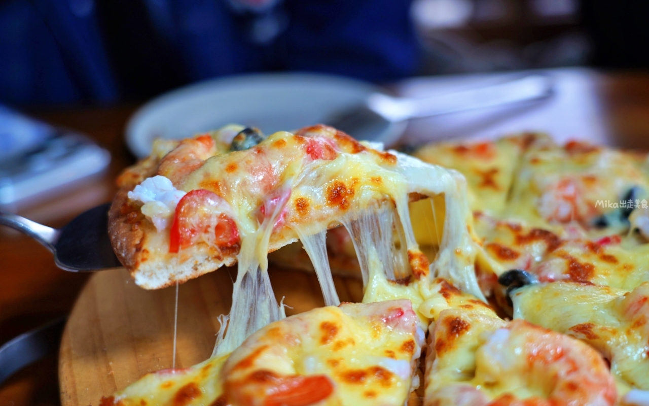 【宜蘭】員山 鄉村風味｜鄉間田園裡的窯烤披薩，脆皮香酥窯烤德國豬腳也很推薦。