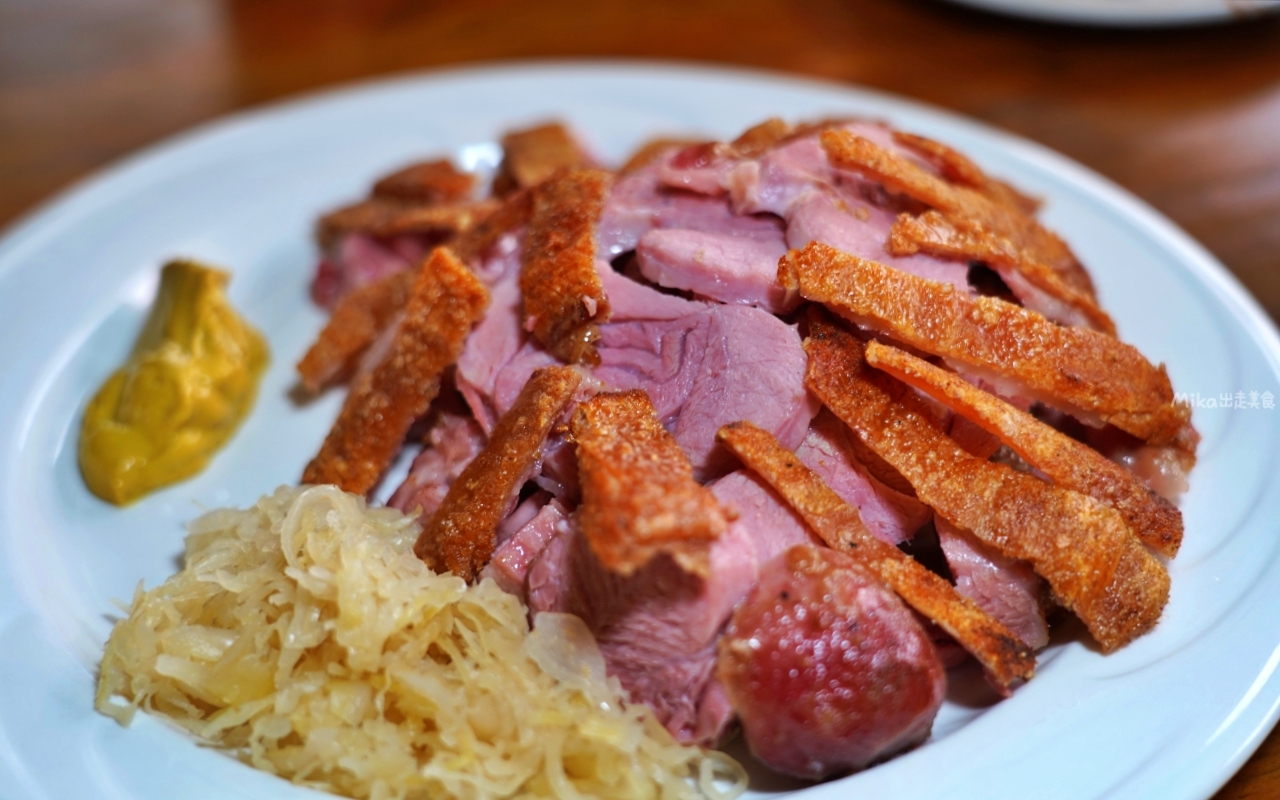 【宜蘭】員山 鄉村風味｜鄉間田園裡的窯烤披薩，脆皮香酥窯烤德國豬腳也很推薦。