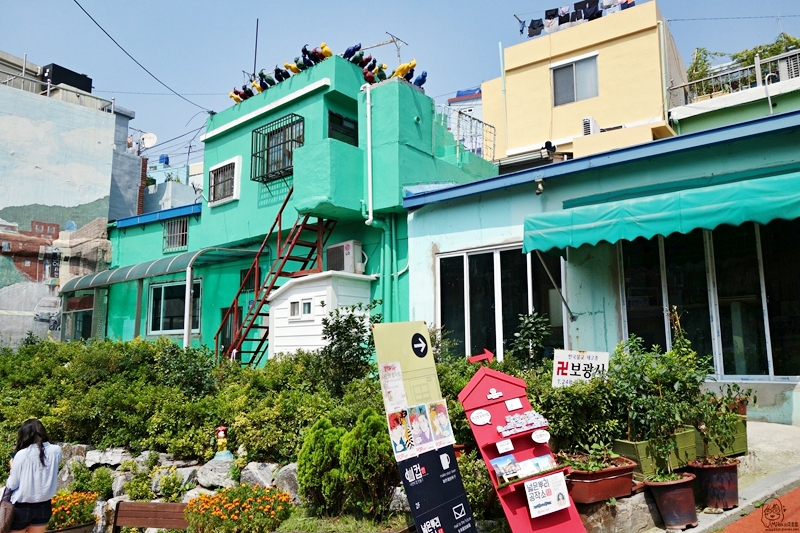 『韓國。釜山』 熱門打卡拍照地標  甘川文化村 〡穿越胡同的魚 小王子與狐狸 夢幻的韓國馬丘比丘｜2015年9月韓國釜山八天七夜自助行。