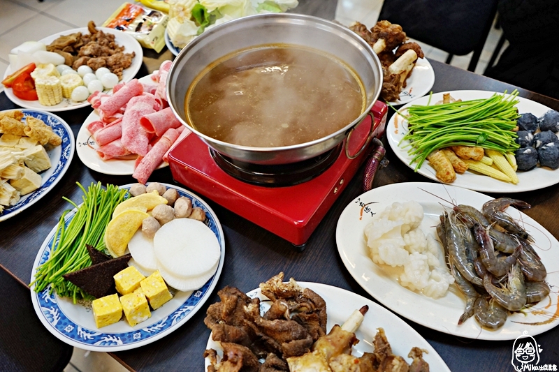 【桃園】羊霸天下羊肉爐(內壢旗艦店)｜只要一人479元 藥燉/清燉羊肉爐吃到飽免服務費！外帶每份只要430元。