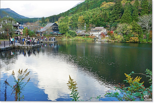 延伸閱讀：『日本。北九州』大分  湯布院（由布院）湯の坪街道 散策半日遊/金麟湖/Snoopy茶寮/貓屋敷/必吃 金賞可樂餅.Milch燒起司蛋糕跟布丁.ばくだん燒本舖/小資省錢法  教你如何用西鐵SUNQ Pass三日券搭乘西鐵觀光巴士花少少、玩透透，暢遊北九州福岡、大分湯布院交通省錢全攻略-2015年11/15～11/18九州福岡、大分西鐵SUNQ Pass三日券的小資省錢四天三夜之旅