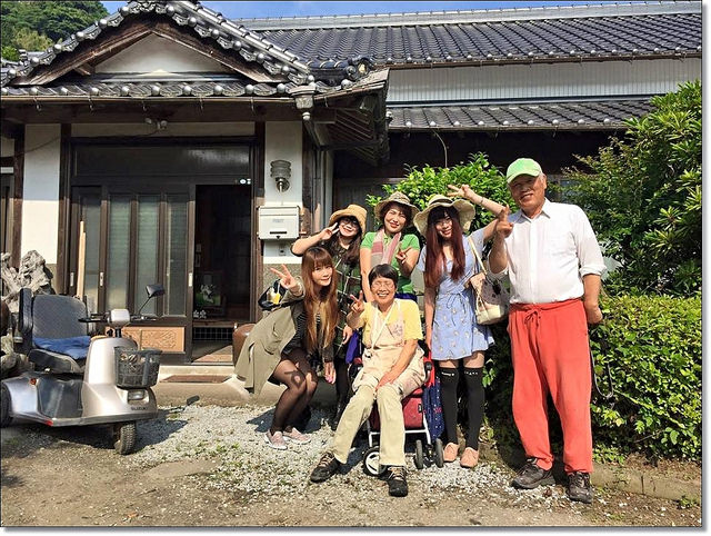 『日本。北九州』 大分宇佐 寒水のしんや民宿農泊體驗｜來去大分宇佐鄉下住一晚吧，深度體驗當地農村家庭的日常生活 自己的晚餐自己拔、賞深山大瀑布、泡湯、觀星、尋找夜間螢火蟲、夜觀動物生態以及豐盛的在地鄉土料理/福貴野の滝 /上惠良溫泉｜2016年6月大分縣大好玩-溫泉之最 元氣活力再現 四天三夜深度大分之旅。 @Mika出走美食日誌