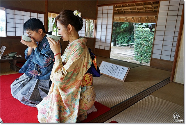 『日本。九州』 長崎 平戶松浦資料博物館 （換和服，在將軍的茶室體驗茶道、於城下町中散步）/鄭成功記念館、鄭成功廟、鄭成功誕生石/大碆鼻Obae燈塔及【生月島】塩俵斷崖SHIODAWARA CLIFFS欣賞夕陽/平戸千里ヶ浜温泉蘭風飯店｜2016年8/22～8/26日本九州五天四夜自由行 教你用SunQ pass、Green Pass這樣搭西鐵、西肥、龜之井巴士最省錢小攻略 輕旅行 @Mika出走美食日誌